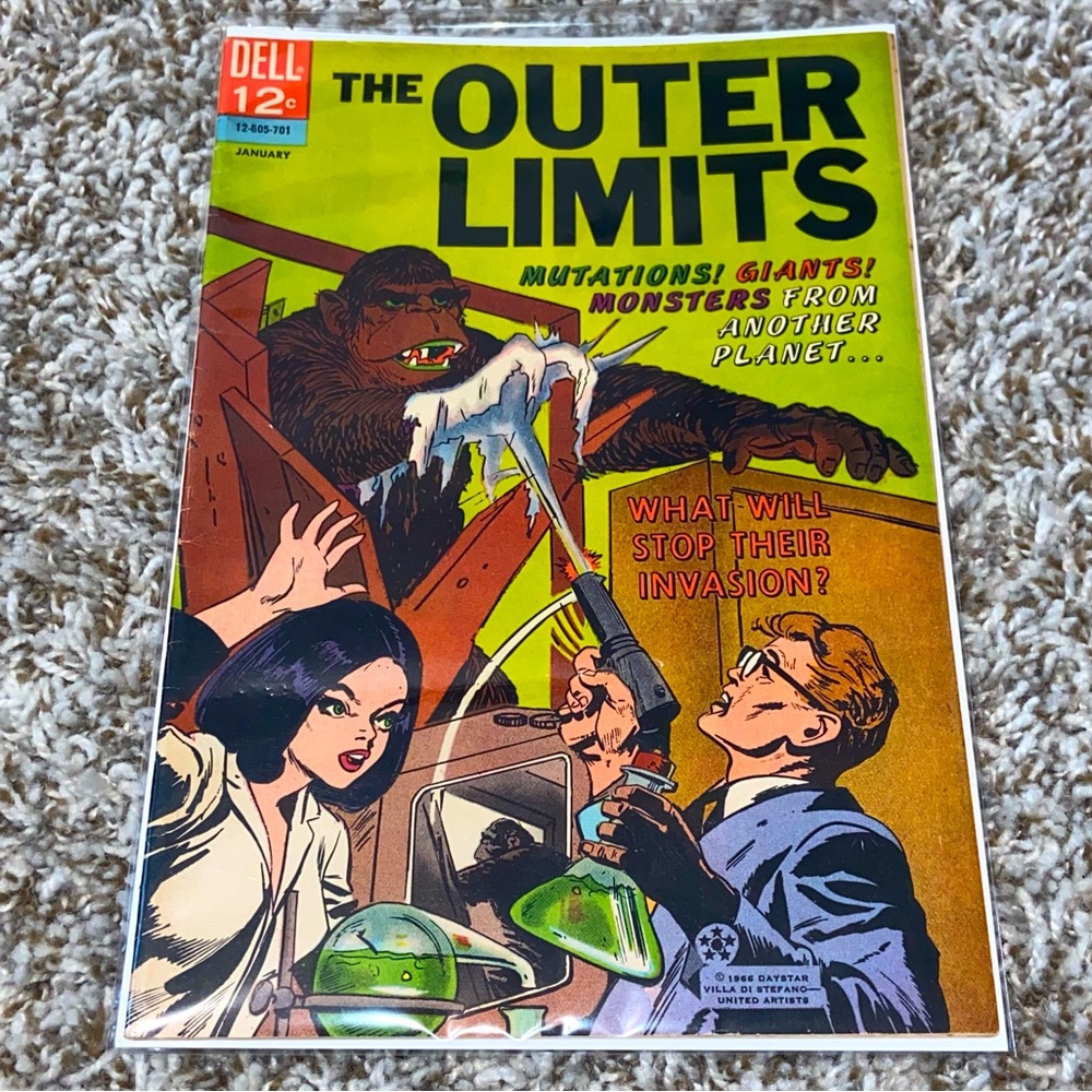 VINTAGE 1967 DELL COMICS The Outer Limits Mutations! Monsters! Silver Age #11